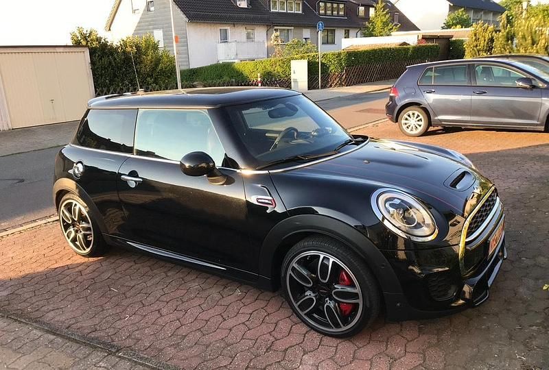 Gebraucht Mini John Cooper Works 231 PS (169 kW) 2015 Schwarz Kleinwagen