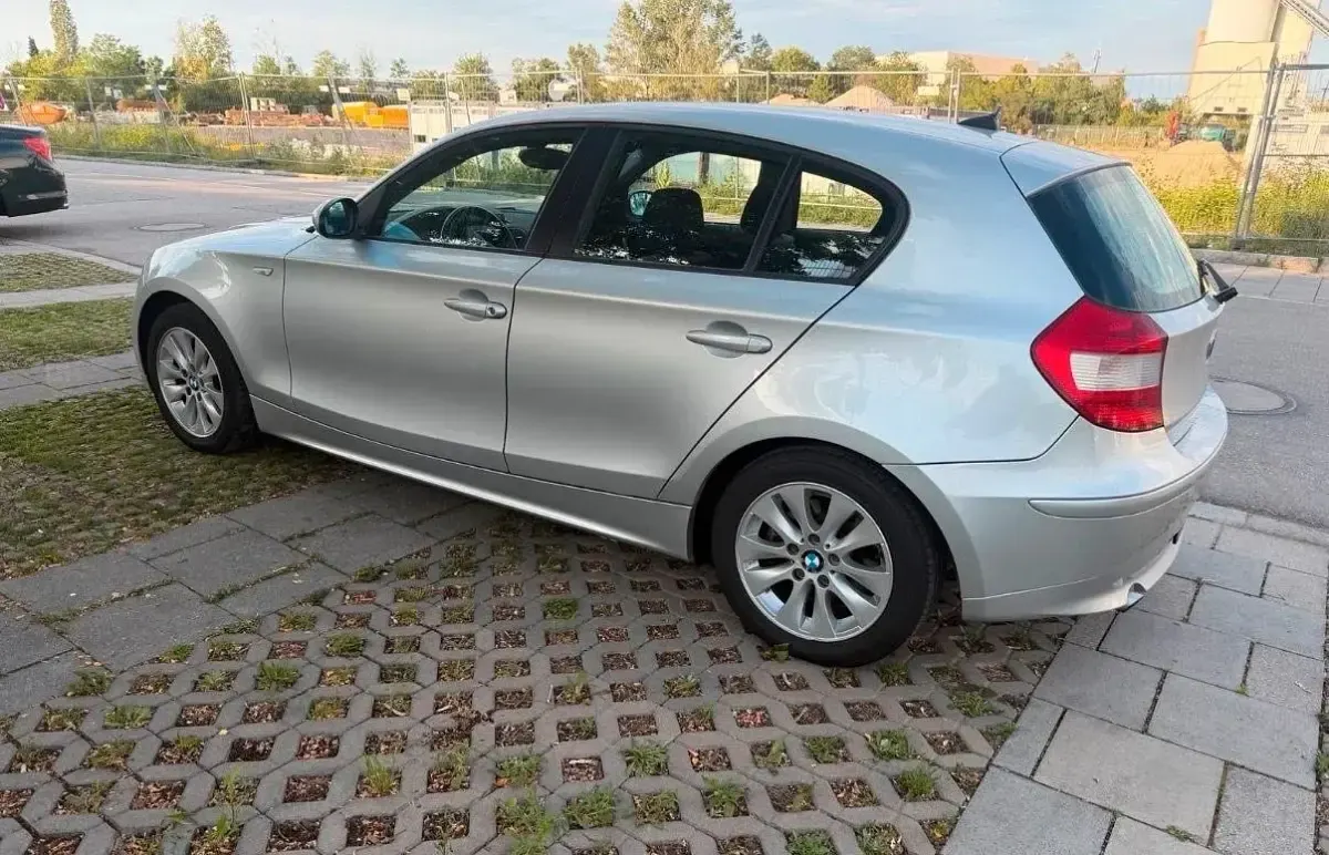 Gebraucht BMW 120 150 PS (110 kW) 2004 Silber Kleinwagen