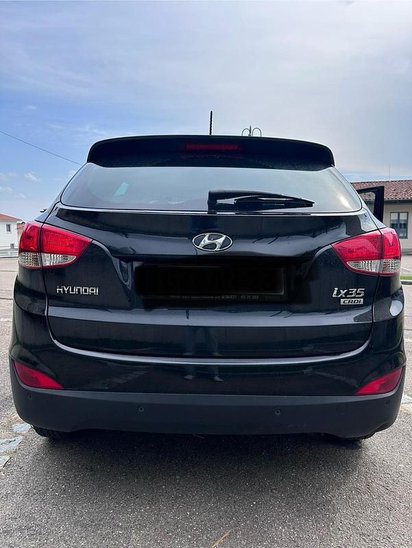 Gebraucht Hyundai ix35 136 PS (100 kW) 2012 Schwarz SUV