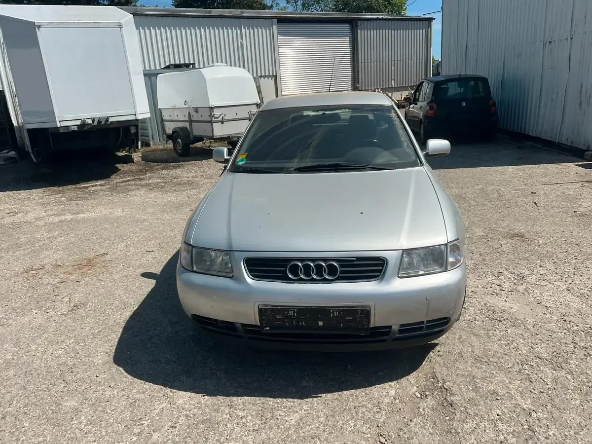 Gebraucht Audi A3 90 PS (66 kW) 2000 Silber Kleinwagen