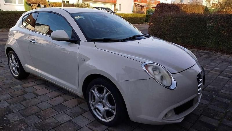 Beige Gebraucht 2009 Alfa Romeo MiTo Kleinwagen | 2.590 € (Guter Preis) - Bild 1/4