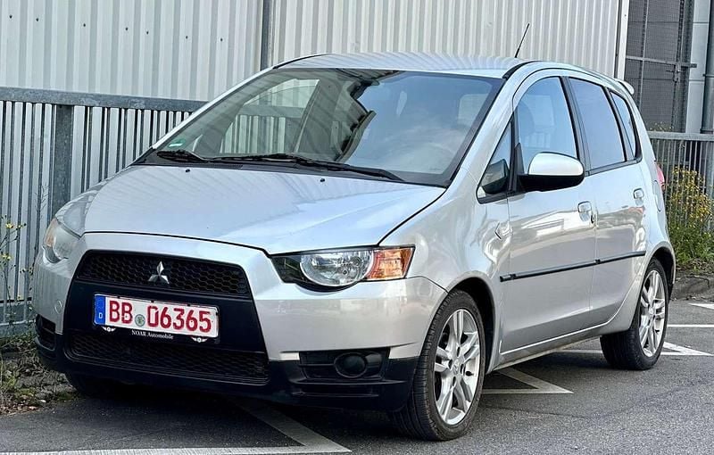 Grau Gebraucht 2011 Mitsubishi Colt Kleinwagen | 3.990 € (Superpreis) - Bild 1/4