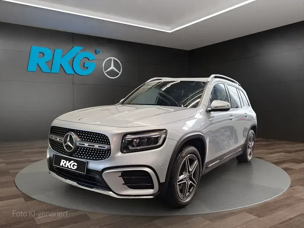 Gebraucht Mercedes GLB180 AMG 136 PS (100 kW) 2025 Silber SUV