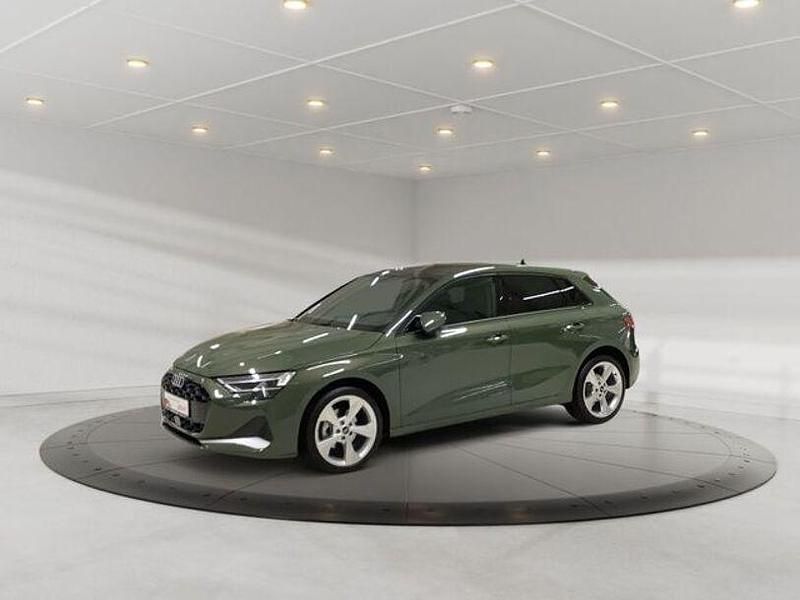 Gebraucht Audi A3 Advanced Plus 116 PS (85 kW) 2025 Grün Limousine