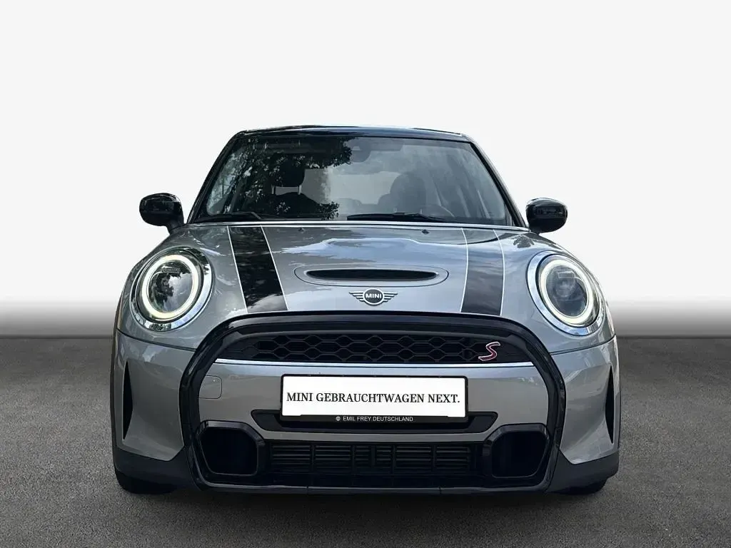 Gebraucht Mini Cooper S Classic 178 PS (130 kW) 2023 Melting silver iii metallic Kleinwagen