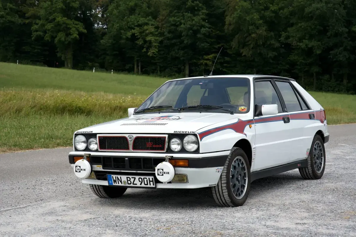 Gebraucht Lancia Delta 185 PS (136 kW) 1988 Weiß Kleinwagen