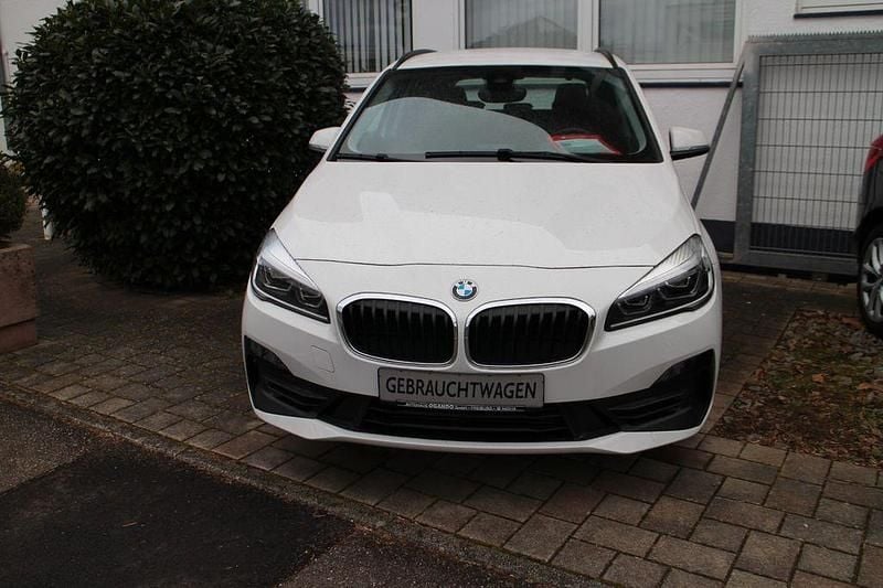 Gebraucht BMW 225 Performance 224 PS (164 kW) 2020 Weiss iii Van / Kleinbus
