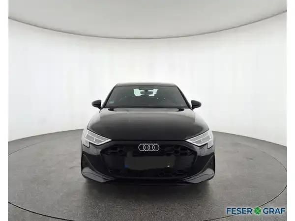 Gebraucht Audi A3 Ambiente 204 PS (150 kW) 2025 Brillantschwarz Limousine