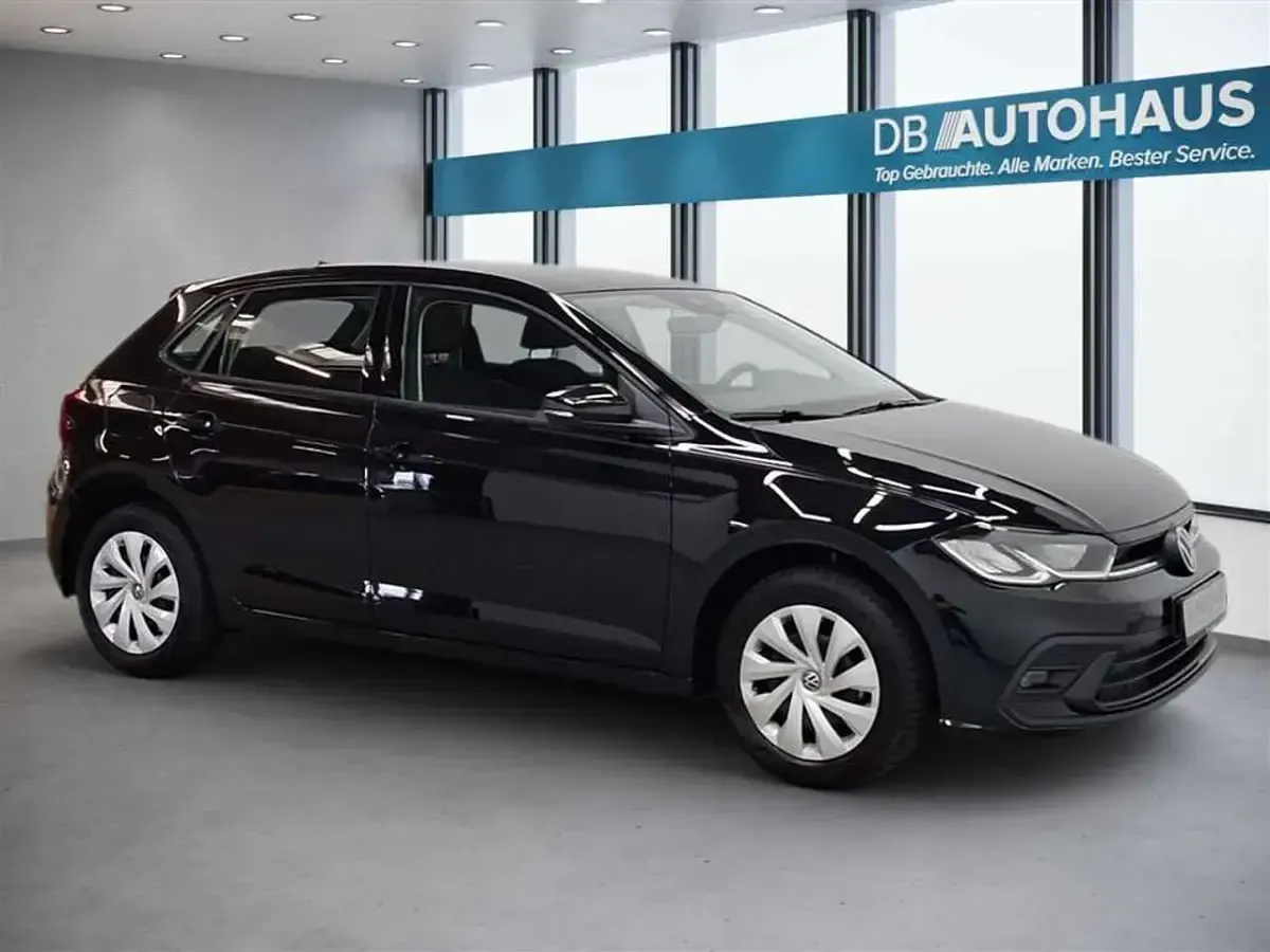 Gebraucht VW Polo Life 95 PS (69 kW) 2023 Schwarz Kleinwagen