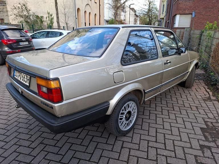 Gebraucht VW Jetta 70 PS (51 kW) 1985 Gold Limousine