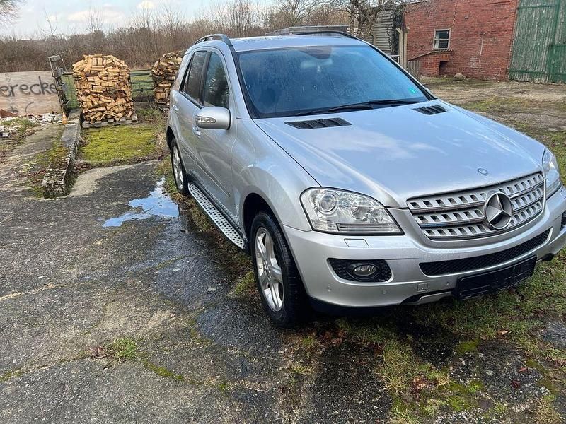 Gebraucht Mercedes 320 305 PS (224 kW) 2006 Silber SUV
