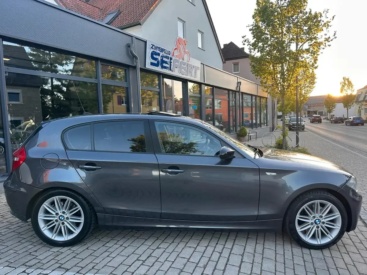 Second-hand BMW 120 177 CP (130 kW) 2007 Gri Hatchback