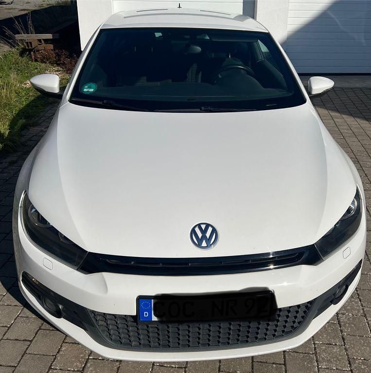 Weiß Gebraucht 2010 VW Scirocco Coupé | 6.950 € (Fairer Preis) - Bild 1/4