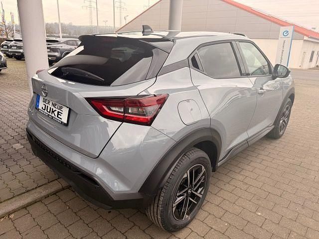 Neu Nissan Juke N-Connecta 114 PS (83 kW) 2026 Grau SUV