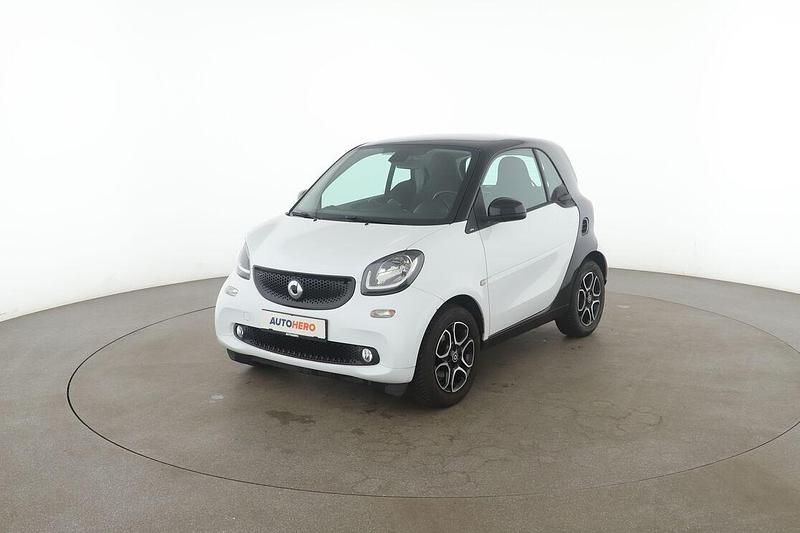 Weiß Gebraucht 2018 Smart ForTwo Coupé Basis Kleinwagen | 11.980 € (Guter Preis) - Bild 1/3