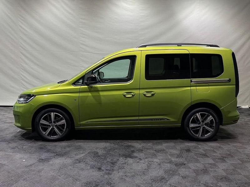Gebraucht VW Caddy Move 122 PS (89 kW) 2021 Golden green metallic Van / Kleinbus