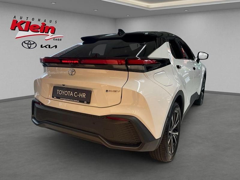 Gebraucht Toyota C-HR 222 PS (163 kW) 2025 Platinumweiß perleffekt / d SUV