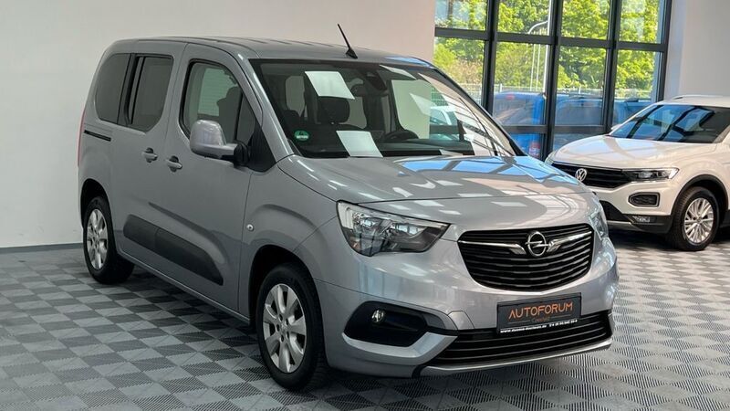 Grau Gebraucht 2021 Opel Combo Life Elegance Van / Kleinbus | 16.690 € (Guter Preis) - Bild 1/4