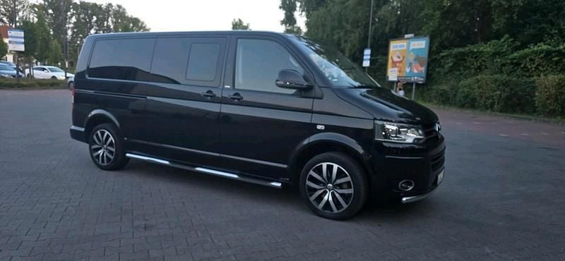 Schwarz Gebraucht 2013 VW T5 Van | 18.999 € (Guter Preis) - Bild 1/4