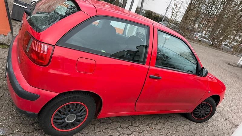 Gebraucht Seat Ibiza 60 PS (44 kW) 2000 Rot Kleinwagen