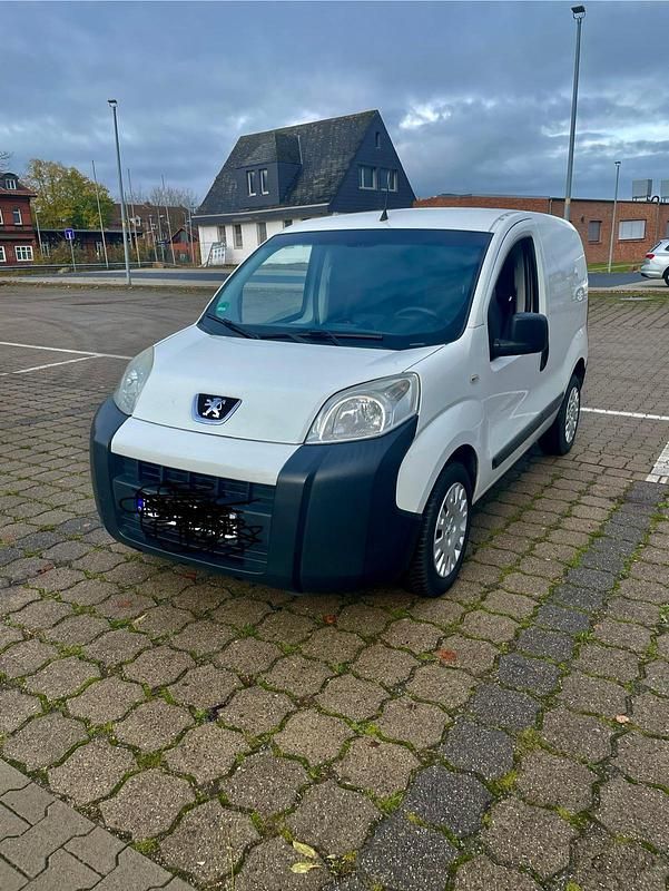 Weiß Gebraucht 2010 Peugeot Bipper Van | 3.900 € (Fairer Preis) - Bild 1/4