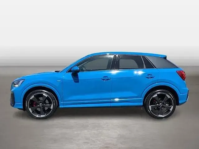 Gebraucht Audi Q2 Ambiente 150 PS (110 kW) 2022 Turboblau SUV