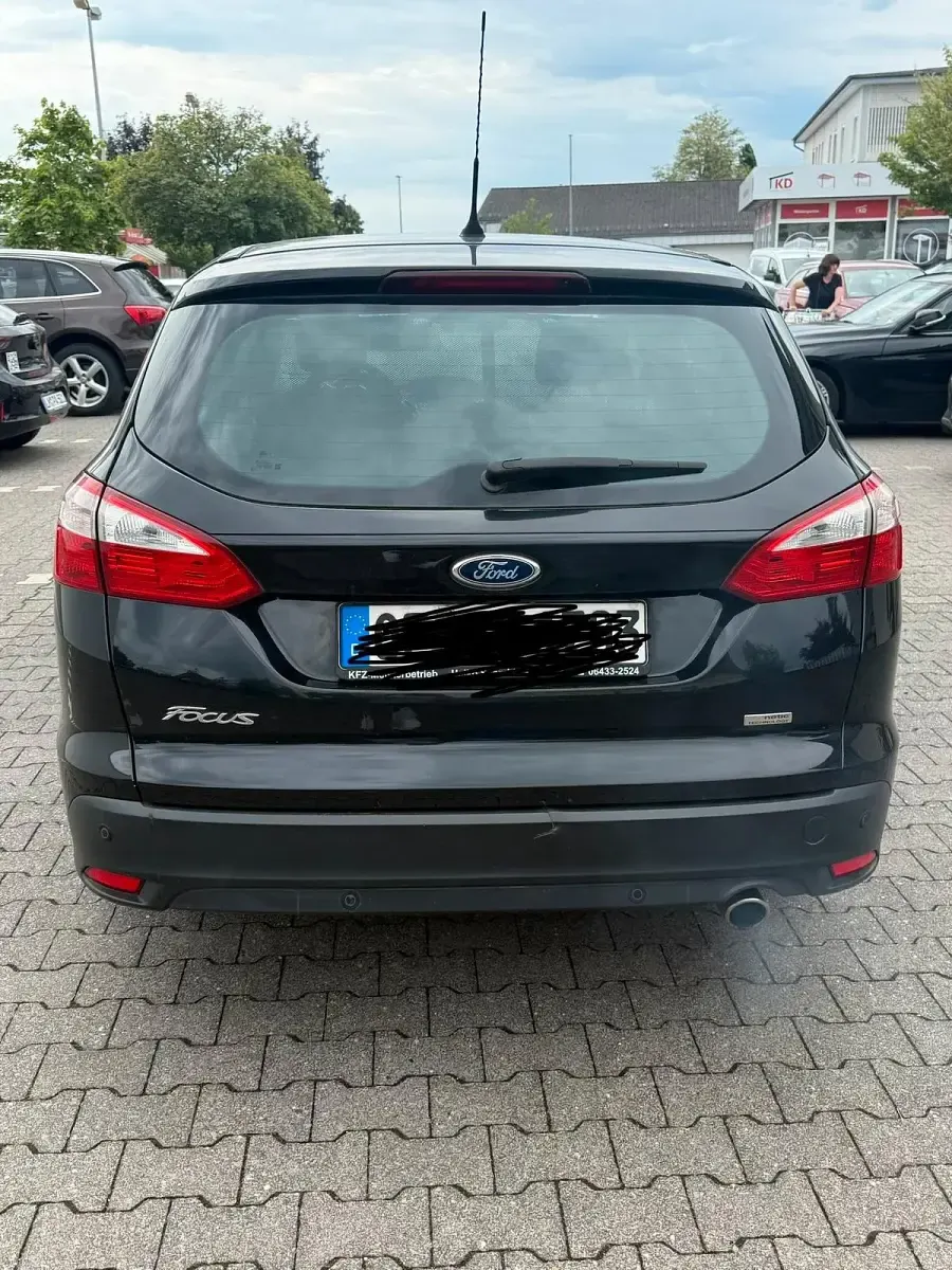 Gebraucht Ford Focus 150 PS (110 kW) 2012 Schwarz Kombi