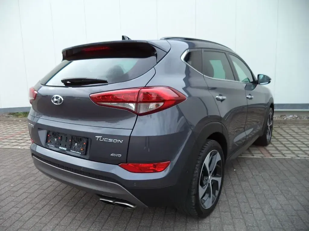 Gebraucht Hyundai Tucson Premium 177 PS (130 kW) 2015 Grau SUV