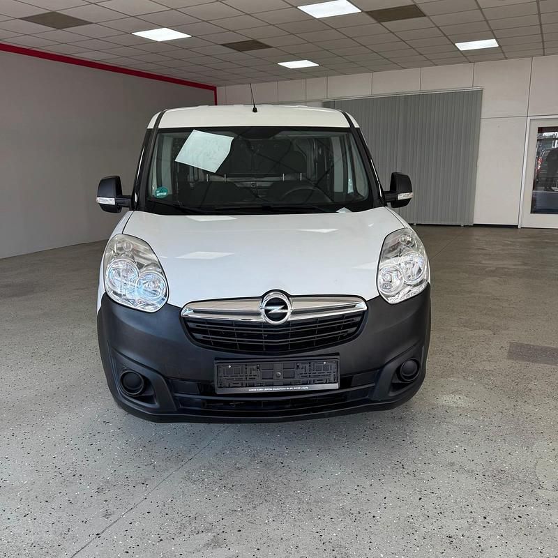 Gebraucht Opel Combo 90 PS (66 kW) 2016 Weiß Van / Kleinbus