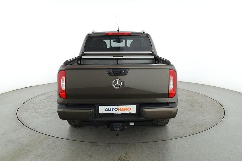 Gebraucht Mercedes X250 Progressive 190 PS (139 kW) 2019 Braun Abholung