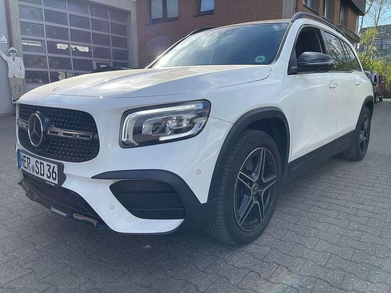Polarweiss unilack Gebraucht 2020 Mercedes GLB250 AMG SUV | 39.980 € (Fairer Preis) - Bild 1/4