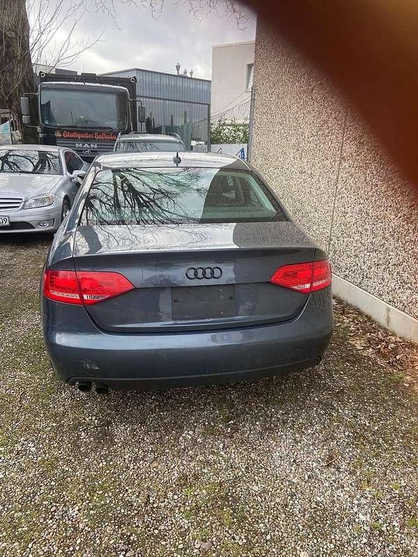 Gebraucht Audi A4 131 PS (96 kW) 2009 Limousine