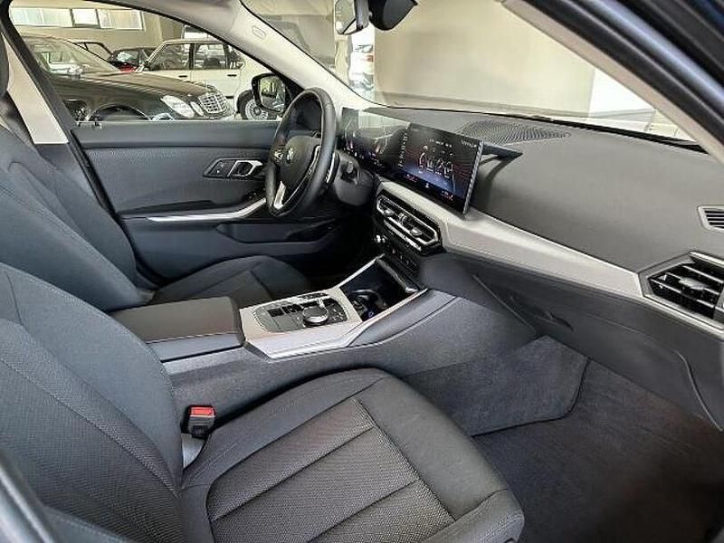 Gebraucht BMW 320 Comfort Edition 184 PS (135 kW) 2023 Schwarz Limousine