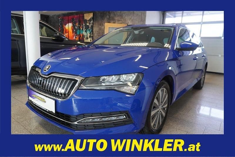 Blau Gebraucht 2021 Skoda Superb Ambition Kombi | 15.480 € (Guter Preis) - Bild 1/4