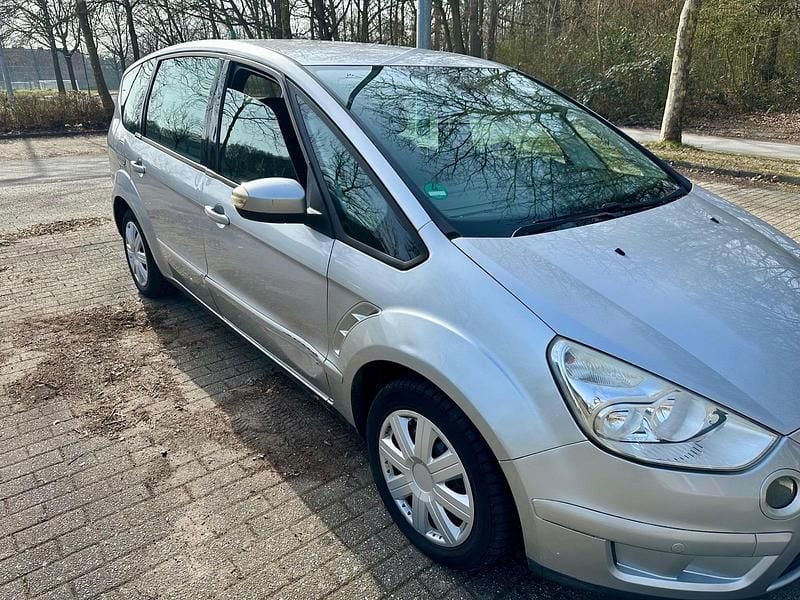 Gebraucht Ford S-MAX S 140 PS (102 kW) 2006 Silber Van / Kleinbus