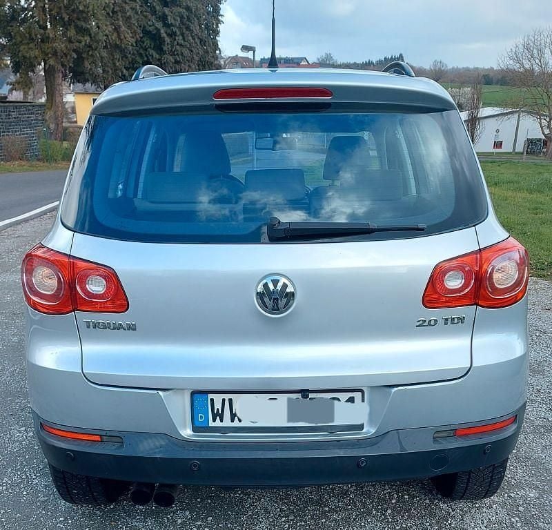 Gebraucht VW Tiguan 140 PS (102 kW) 2009 Silber SUV
