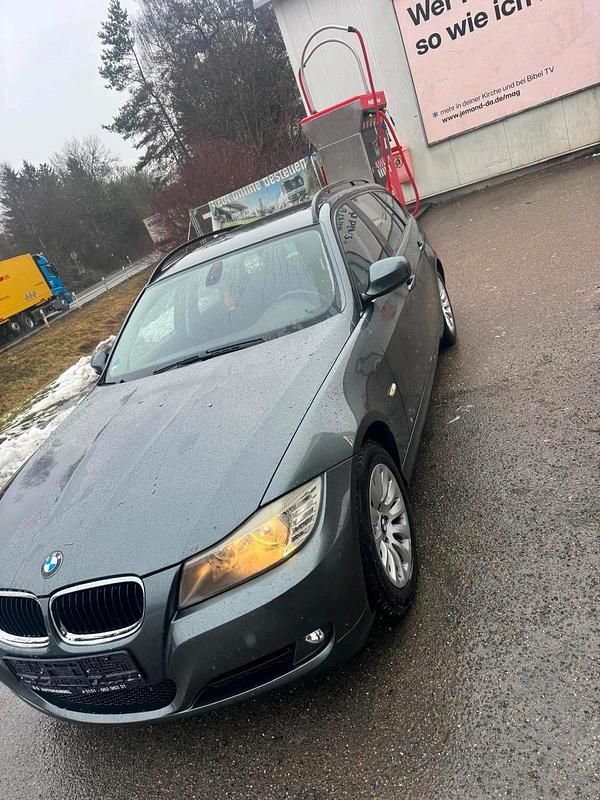 Gebraucht BMW 318 143 PS (105 kW) 2008 Andere farben Kombi