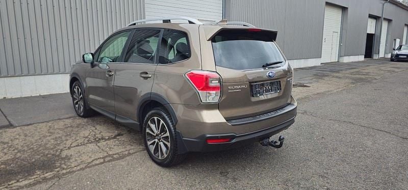 Gebraucht Subaru Forester Sport 147 PS (108 kW) 2016 Grau SUV