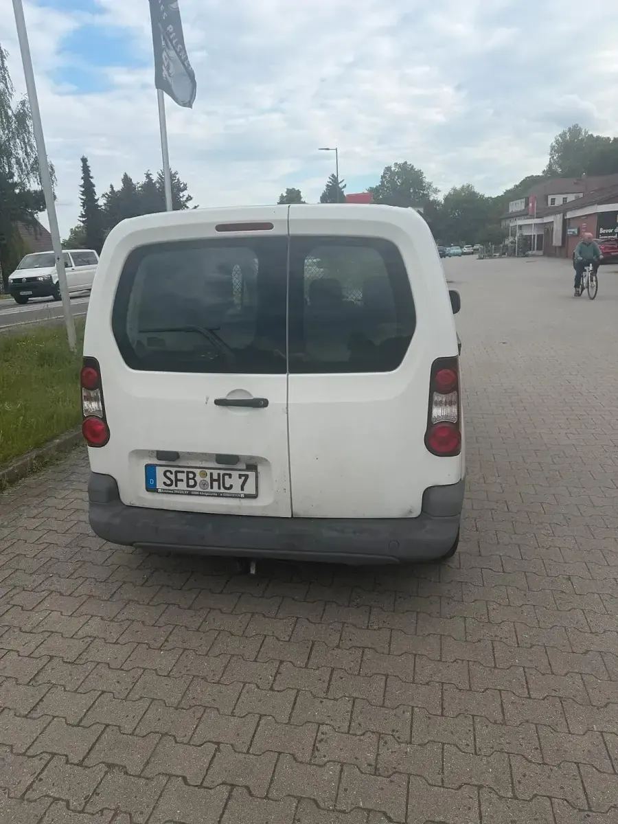 Gebraucht Citroën Berlingo 98 PS (72 kW) 2013 Weiß Van / Kleinbus