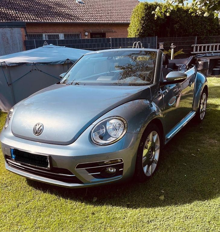 Blau Gebraucht 2017 VW Beetle Sound Cabrio | 14.250 € (Fairer Preis) - Bild 1/4
