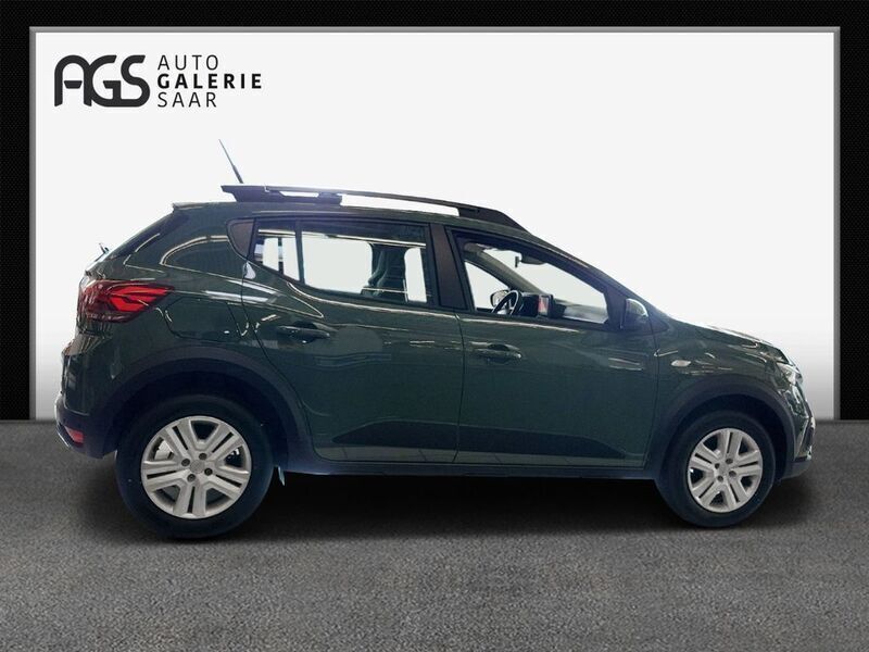 Second-hand Dacia Sandero Expression 101 CP (74 kW) 2024 Gri Hatchback