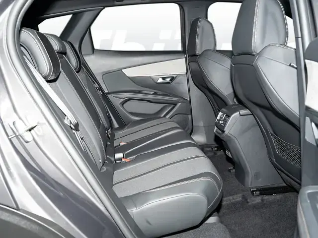 Gebraucht Peugeot 3008 GT 131 PS (96 kW) 2024 Grau SUV