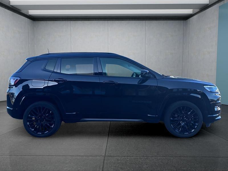 Gebraucht Jeep Compass 241 PS (177 kW) 2022 Schwarz SUV