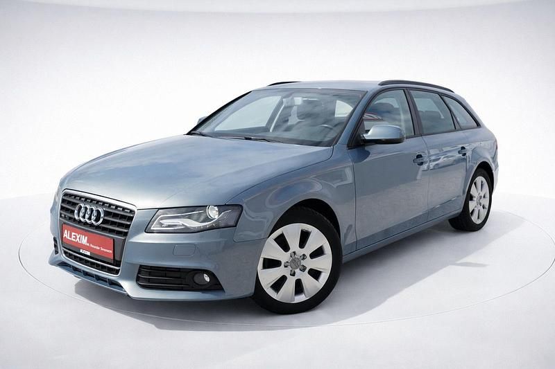 Gebraucht Audi A4 Attraction 120 PS (88 kW) 2011 Blau Kombi