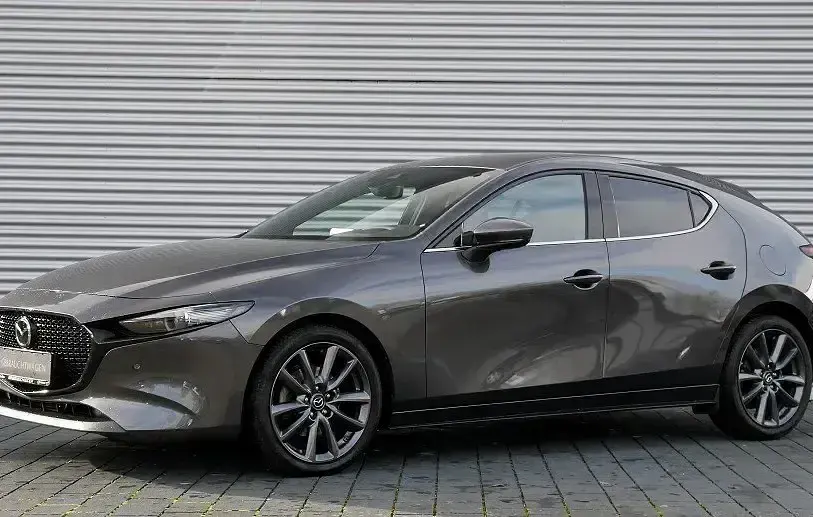 Używany Mazda 3 Selection 150 KM (110 kW) 2021 Szary Sedan/Limuzyna