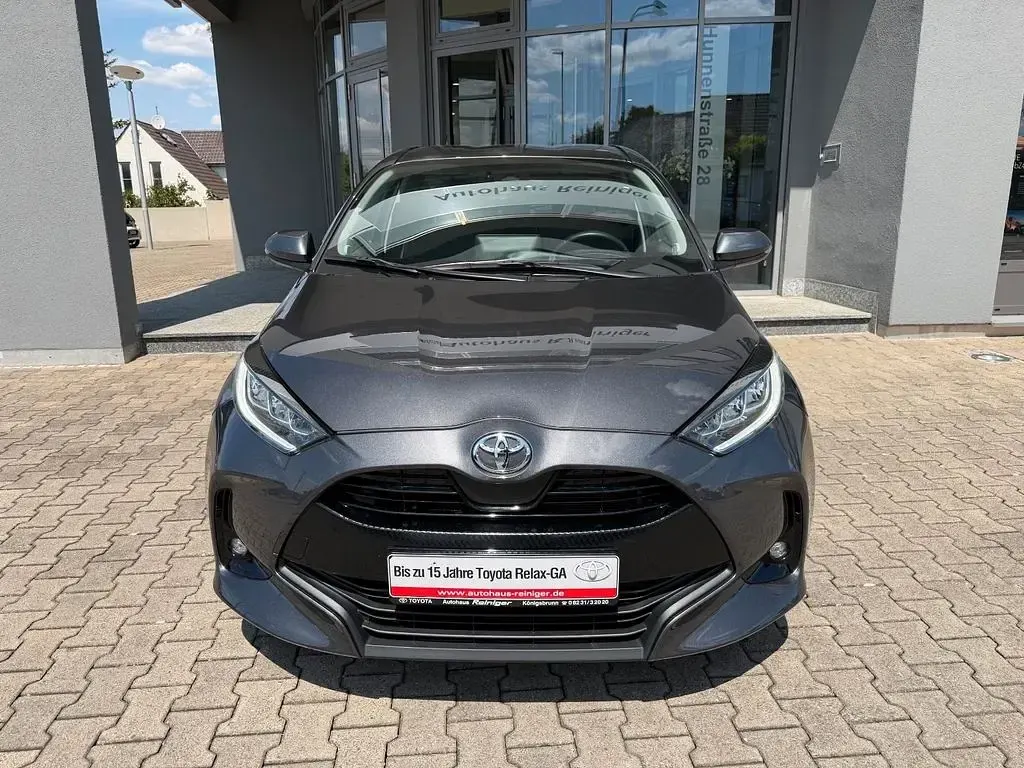 Gebraucht Toyota Yaris Style 125 PS (91 kW) 2022 Grau metallic Kleinwagen