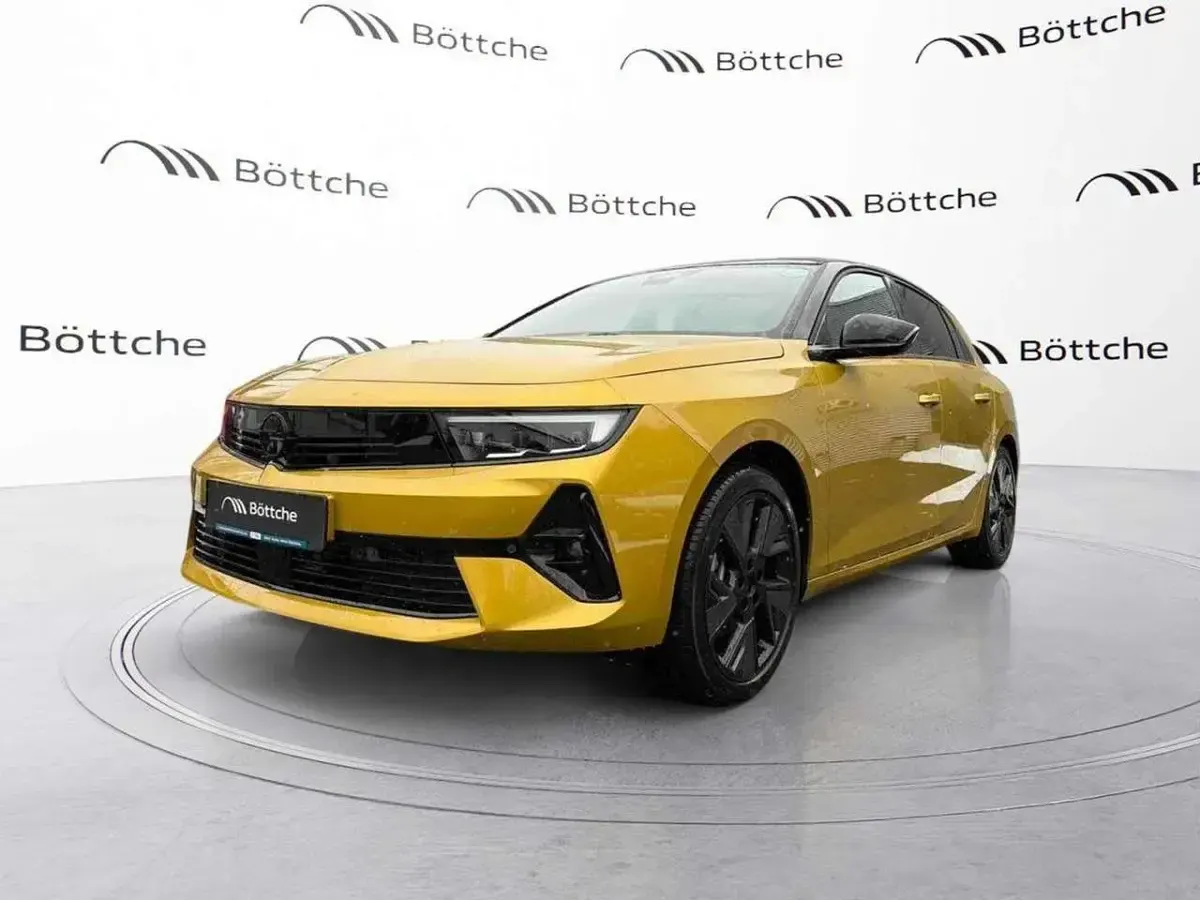 Neu Opel Astra 114 kW (156 PS) 2026 Lackierung amber yellow/typ au Limousine
