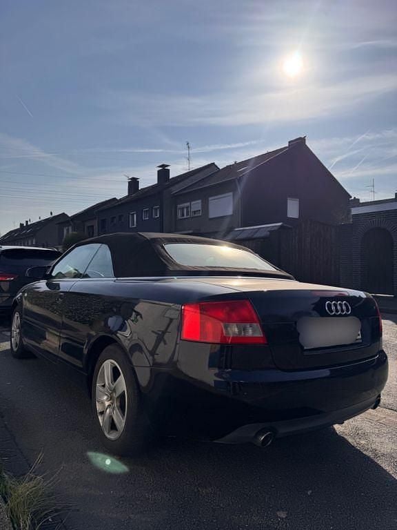 Gebraucht Audi A4 Cabriolet Basis 170 PS (125 kW) 2003 Schwarz Cabrio