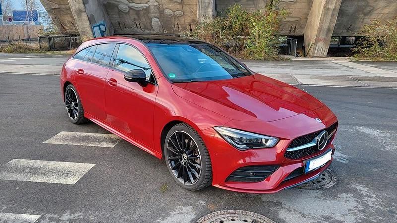 Gebraucht Mercedes CLA250 Shooting Brake AMG 224 PS (164 kW) 2021 Rot Kombi