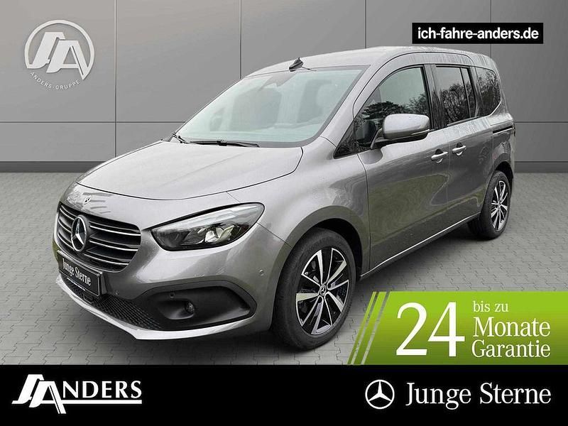 Grau Gebraucht 2022 Mercedes T180 Progressive Van / Kleinbus | 24.700 € (Fairer Preis) - Bild 1/3